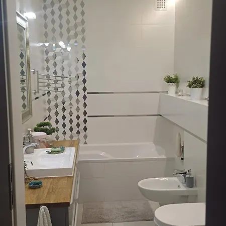 Kwatera Ulica Paprotki 23 Wilanow בית אירוח